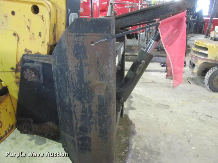 image for item DA8251 John Deere 770A motor grader