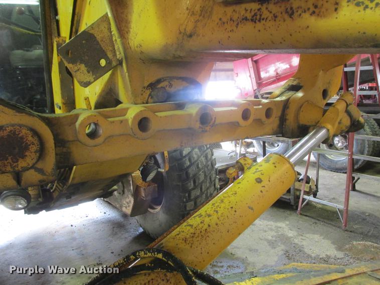 image for item DA8251 John Deere 770A motor grader