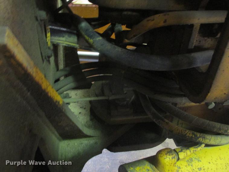 image for item DA8251 John Deere 770A motor grader