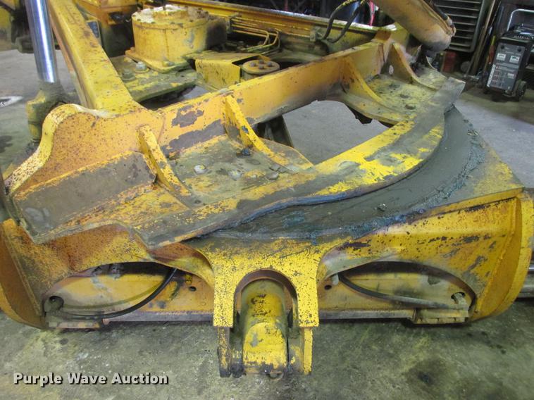 image for item DA8251 John Deere 770A motor grader