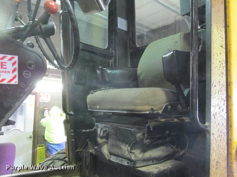 image for item DA8251 John Deere 770A motor grader