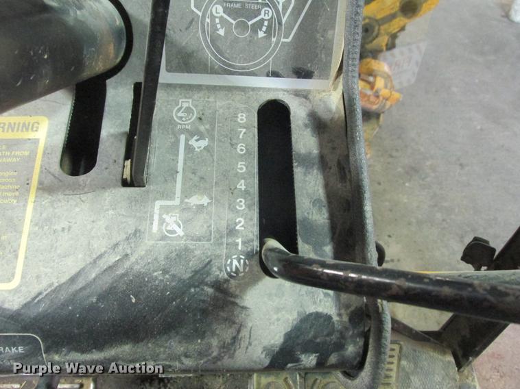 image for item DA8251 John Deere 770A motor grader