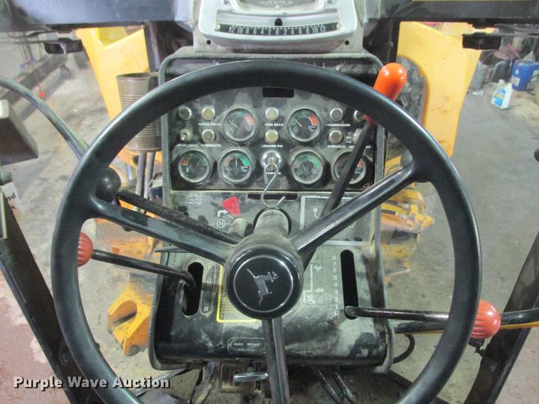 image for item DA8251 John Deere 770A motor grader