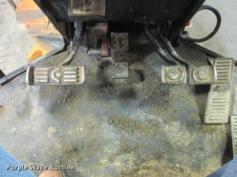 image for item DA8251 John Deere 770A motor grader