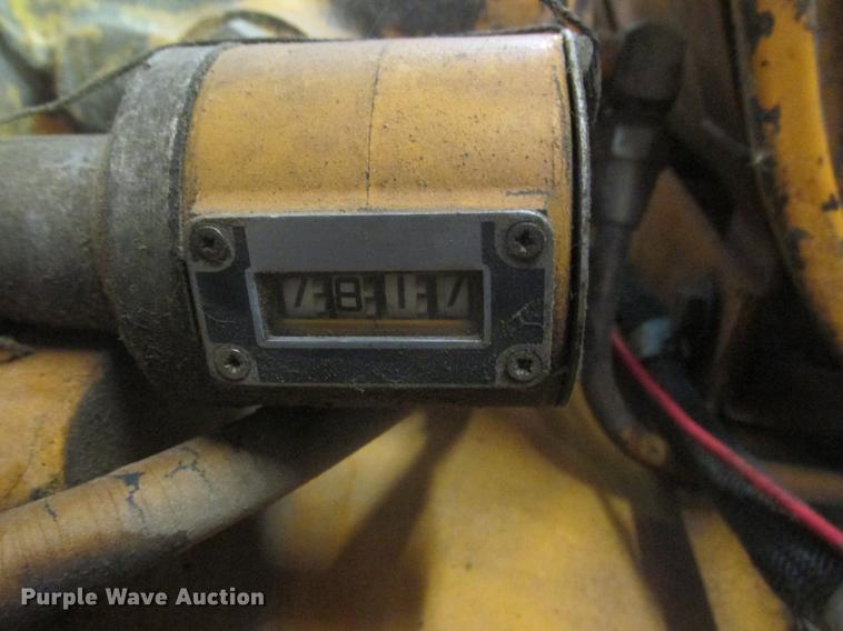 image for item DA8251 John Deere 770A motor grader