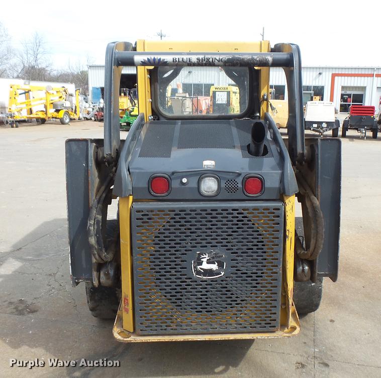 image for item DB6218 2013 John Deere 318D skid steer