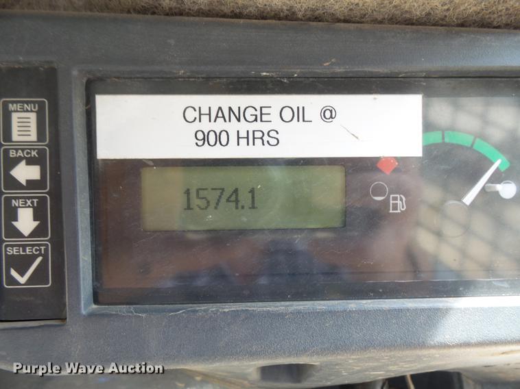 image for item DB6218 2013 John Deere 318D skid steer