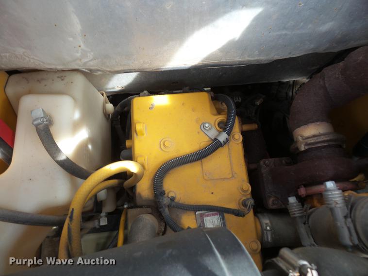 image for item DB6218 2013 John Deere 318D skid steer