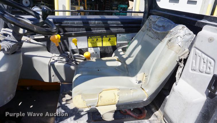 image for item DB6220 1999 JCB Loadall 520 telehandler