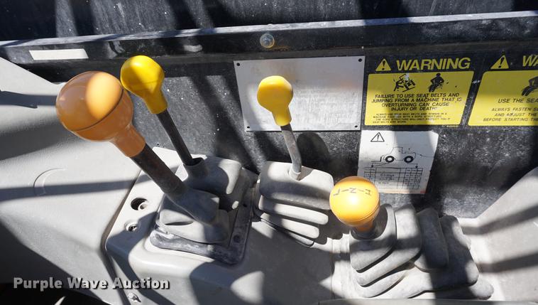 image for item DB6220 1999 JCB Loadall 520 telehandler