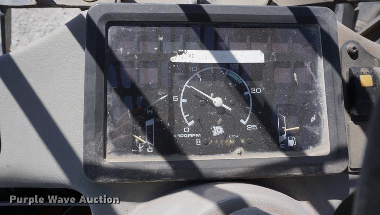image for item DB6220 1999 JCB Loadall 520 telehandler