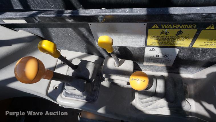 image for item DB6220 1999 JCB Loadall 520 telehandler