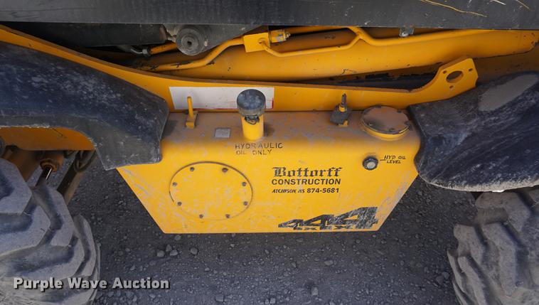 image for item DB6220 1999 JCB Loadall 520 telehandler