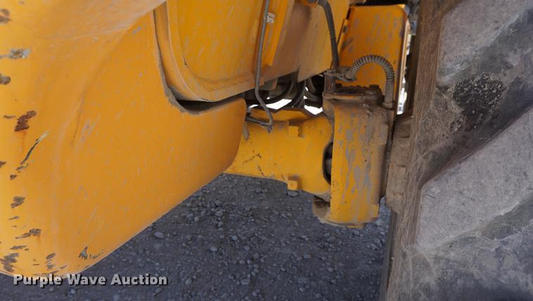 image for item DB6220 1999 JCB Loadall 520 telehandler
