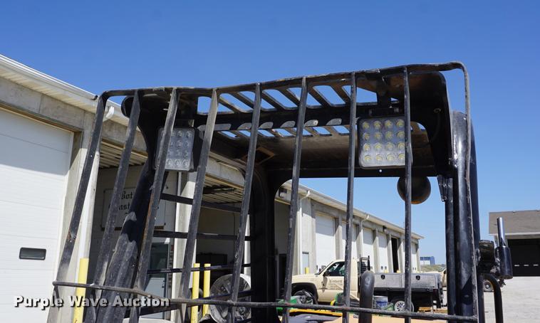 image for item DB6220 1999 JCB Loadall 520 telehandler