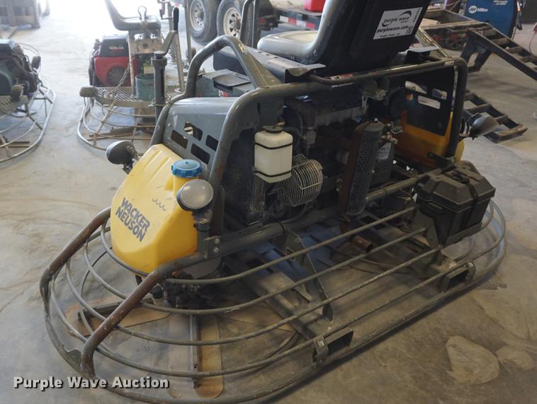 image for item DB6221 2013 Wacker Neuson CRT48 power trowel