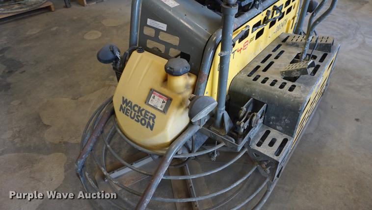image for item DB6221 2013 Wacker Neuson CRT48 power trowel