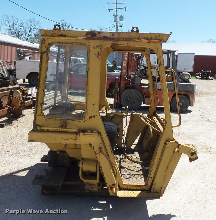 image for item DB7145 Caterpillar 963 cab