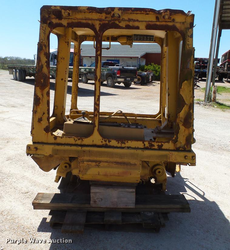 image for item DB7145 Caterpillar 963 cab