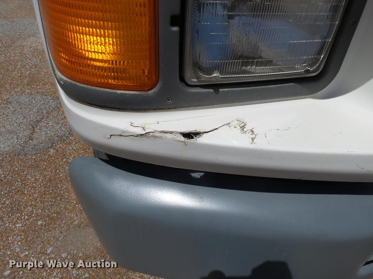 image for item DB7150 1995 Ford F800 utility bed truck with crane