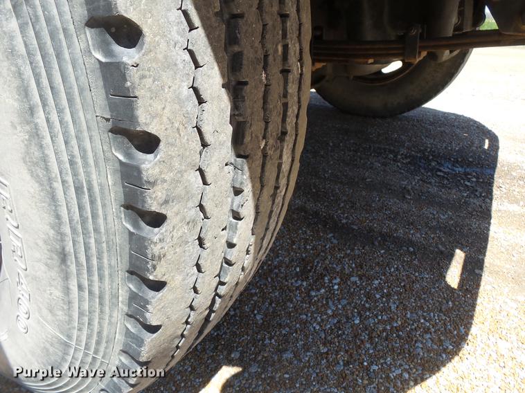 image for item DB7150 1995 Ford F800 utility bed truck with crane