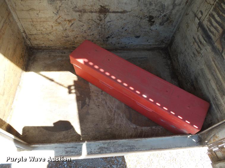 image for item DB7150 1995 Ford F800 utility bed truck with crane