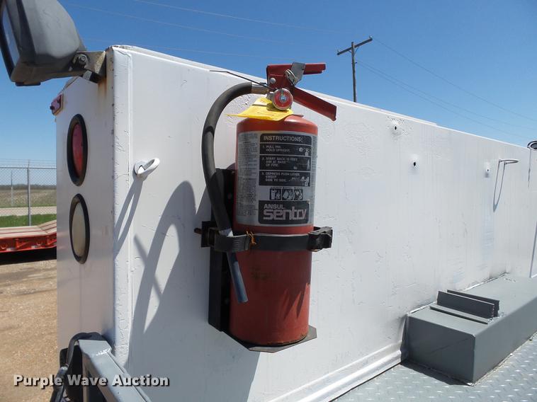 image for item DB7150 1995 Ford F800 utility bed truck with crane