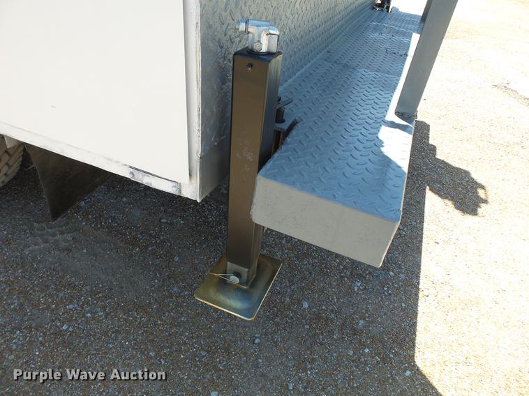 image for item DB7150 1995 Ford F800 utility bed truck with crane