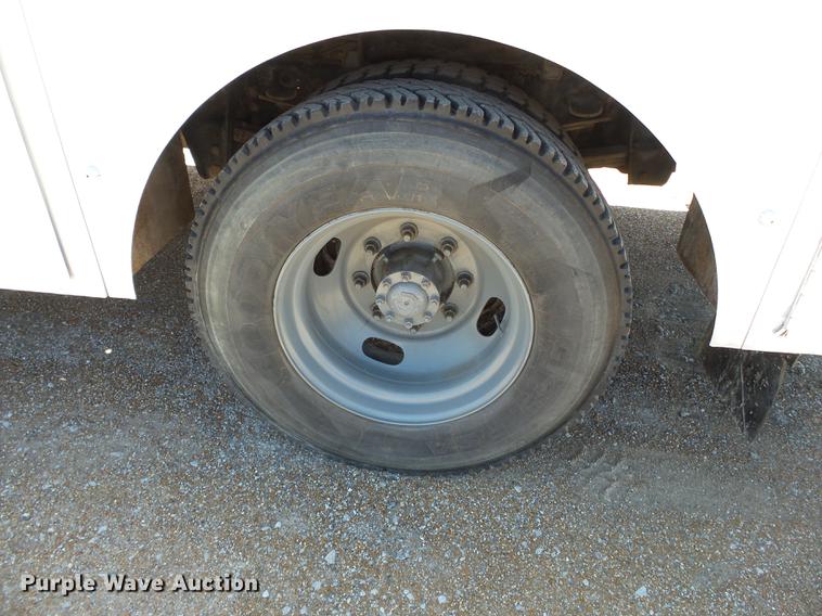 image for item DB7150 1995 Ford F800 utility bed truck with crane