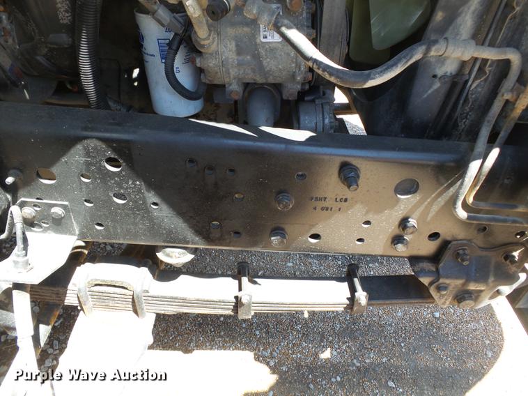 image for item DB7150 1995 Ford F800 utility bed truck with crane