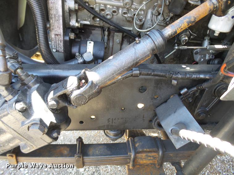 image for item DB7150 1995 Ford F800 utility bed truck with crane