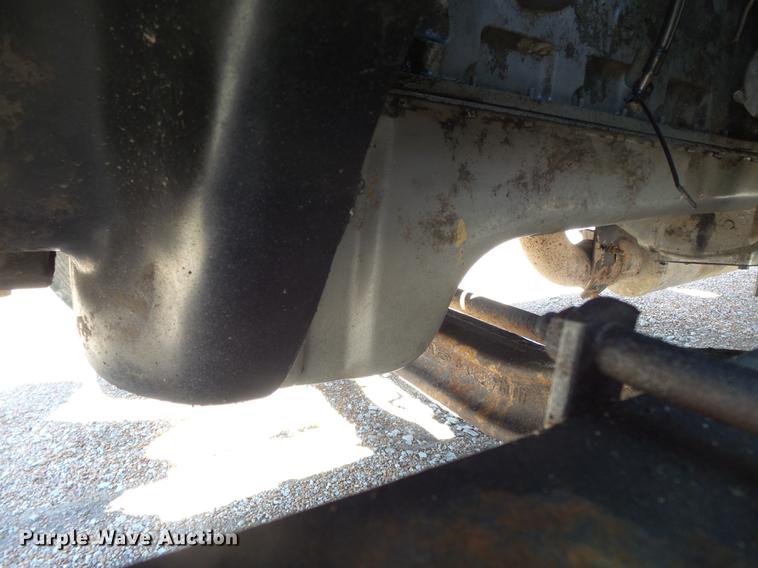 image for item DB7150 1995 Ford F800 utility bed truck with crane