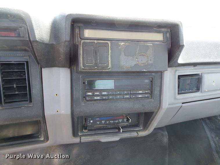 image for item DB7150 1995 Ford F800 utility bed truck with crane