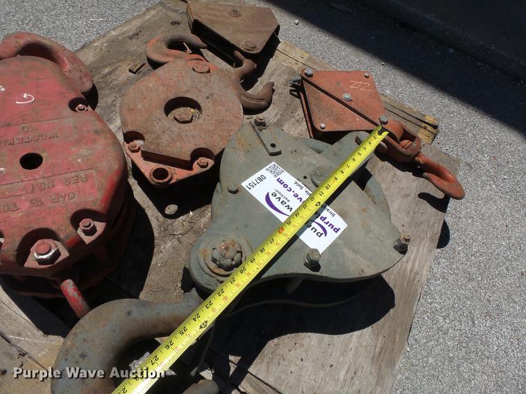 image for item DB7151 (5) snatch blocks