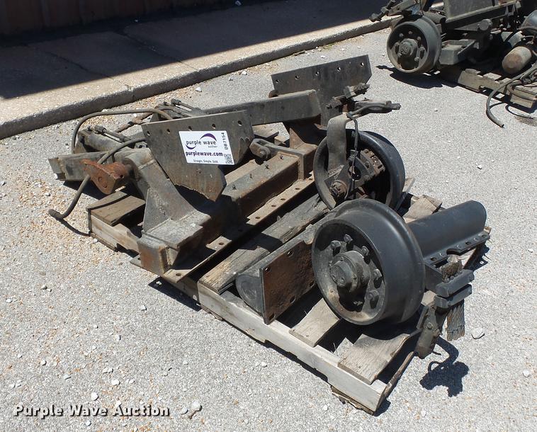 image for item DB7154 Ford F800 medium duty rail gear