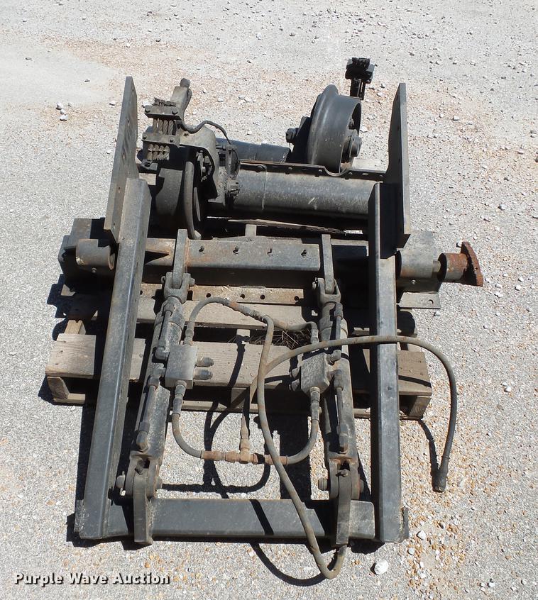 image for item DB7154 Ford F800 medium duty rail gear