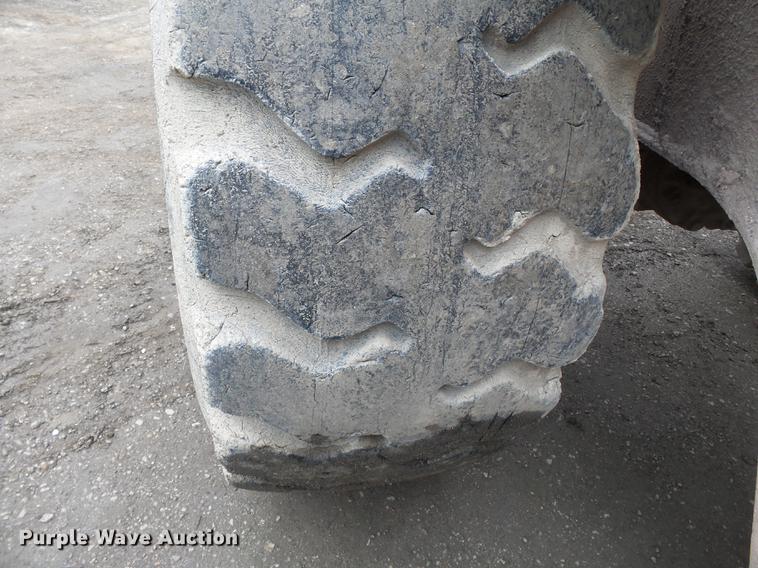 image for item DB7160 1987 Caterpillar 936E wheel loader