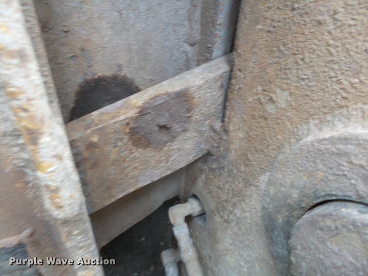 image for item DB7160 1987 Caterpillar 936E wheel loader