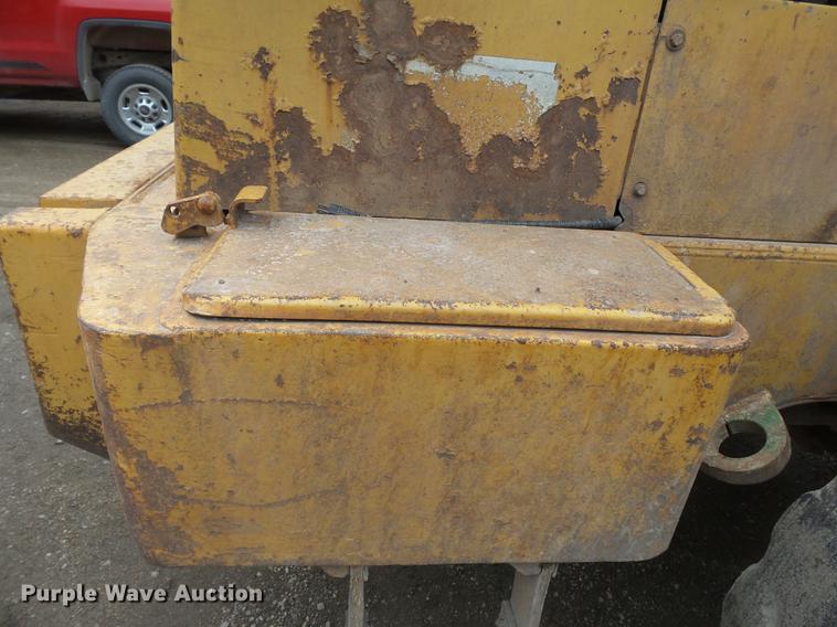 image for item DB7160 1987 Caterpillar 936E wheel loader