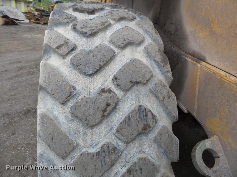 image for item DB7160 1987 Caterpillar 936E wheel loader