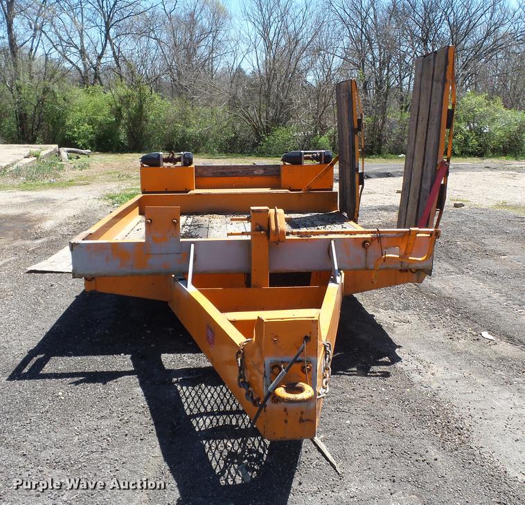 image for item DB7169 1996 Geisert tilt deck equipment trailer