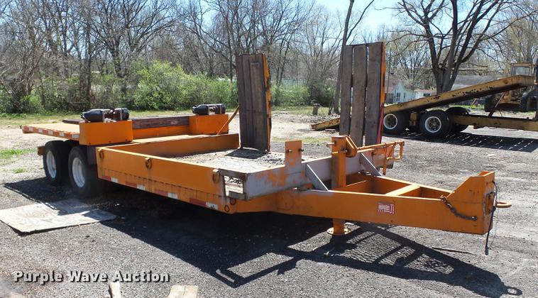 image for item DB7169 1996 Geisert tilt deck equipment trailer