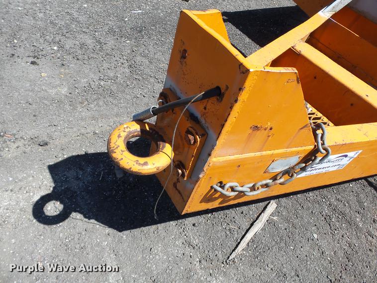 image for item DB7169 1996 Geisert tilt deck equipment trailer