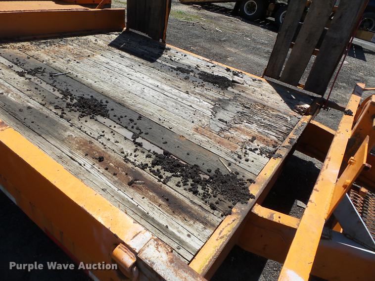image for item DB7169 1996 Geisert tilt deck equipment trailer
