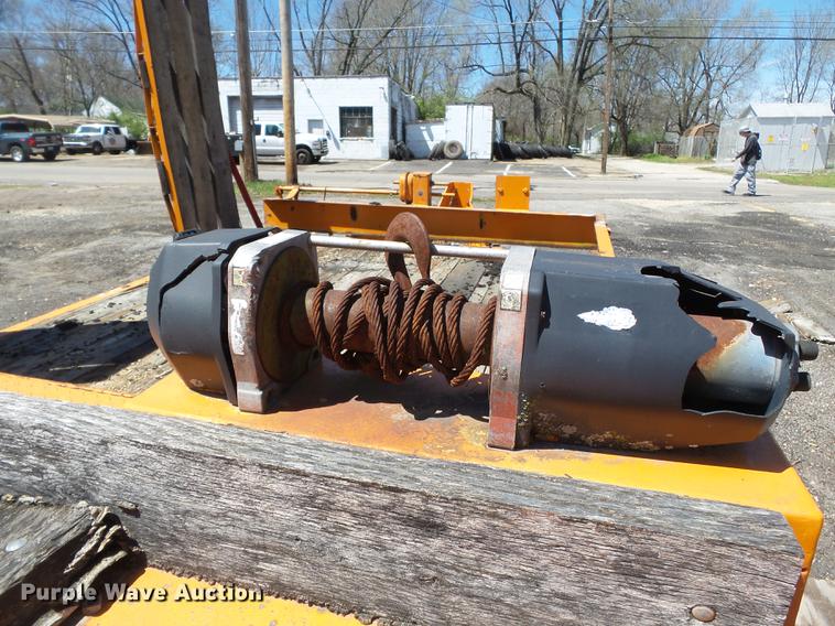 image for item DB7169 1996 Geisert tilt deck equipment trailer