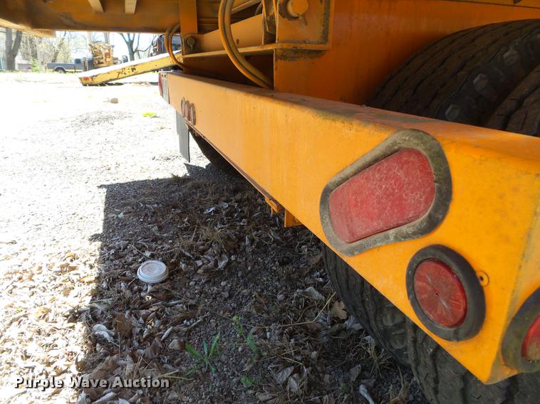 image for item DB7169 1996 Geisert tilt deck equipment trailer