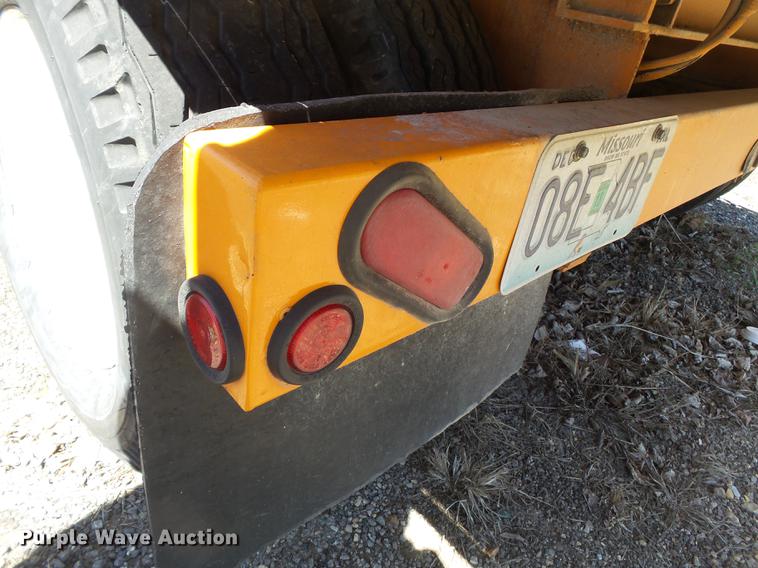 image for item DB7169 1996 Geisert tilt deck equipment trailer