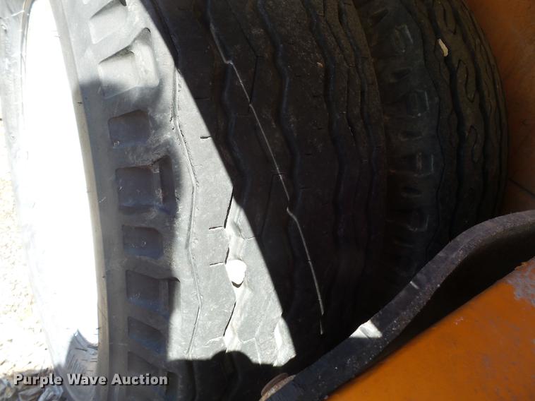 image for item DB7169 1996 Geisert tilt deck equipment trailer