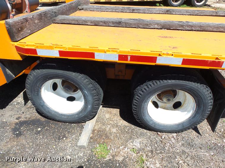image for item DB7169 1996 Geisert tilt deck equipment trailer
