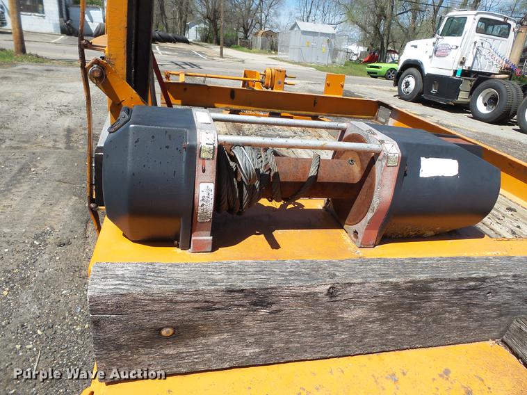 image for item DB7169 1996 Geisert tilt deck equipment trailer